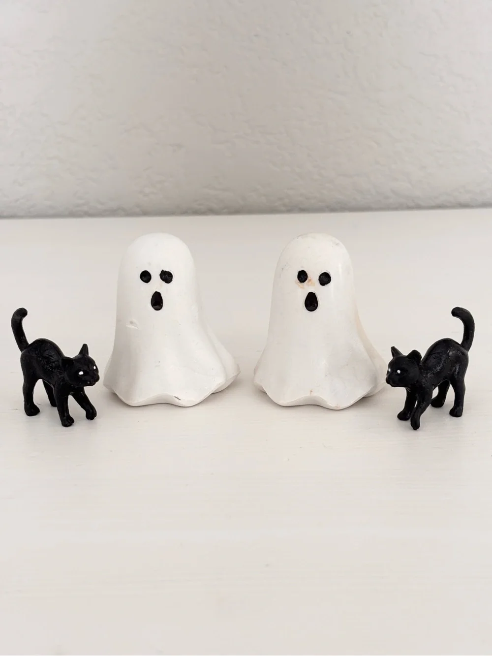 TARGET Mini Ghosts & Black Cats Figurines (4)